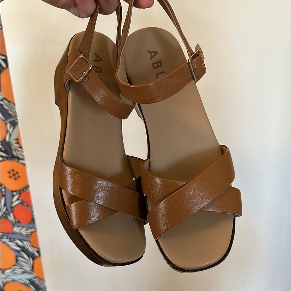 ABLE Women's Tan Leather Sandals | 6.5 (fits like 7) Like New!
